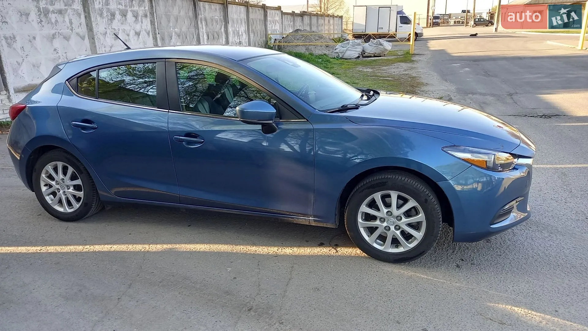 2017 Mazda 3 - мініатюра 3