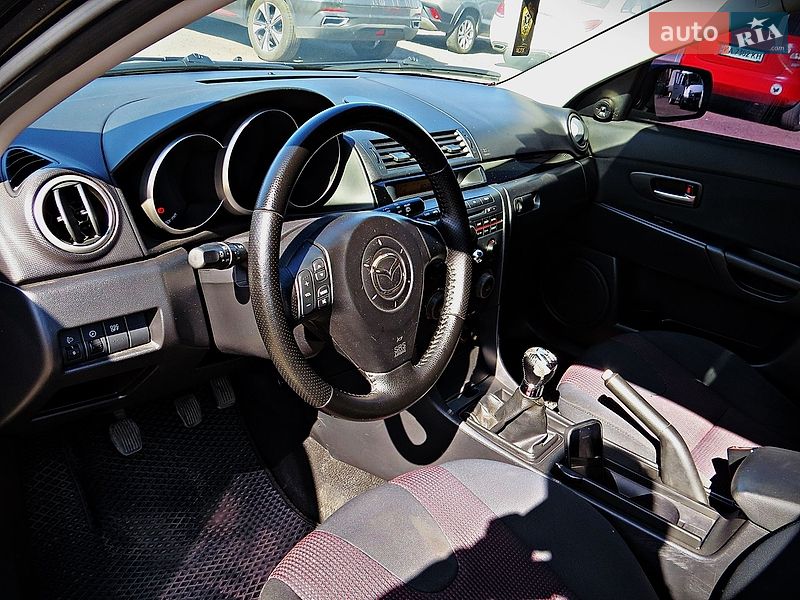 Хетчбек Mazda 3 2005 в Черкасах