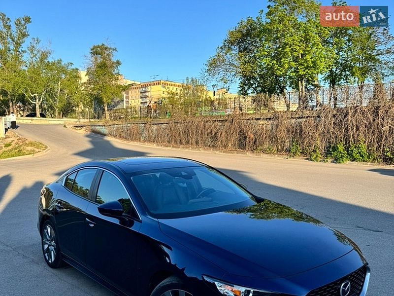 Седан Mazda 3 2021 в Дніпрі