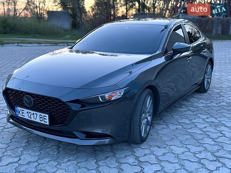 Седан Mazda 3 2022 в Дніпрі