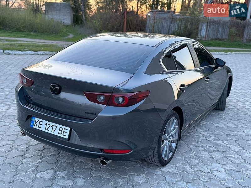 Седан Mazda 3 2022 в Дніпрі