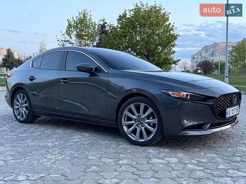 Седан Mazda 3 2022 в Дніпрі