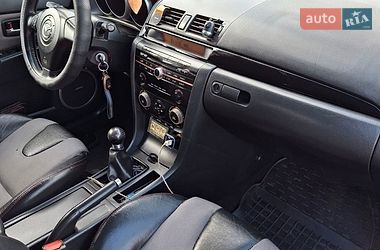 Хэтчбек Mazda 3 2004 в Чернигове