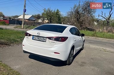 Седан Mazda 3 2015 в Киеве