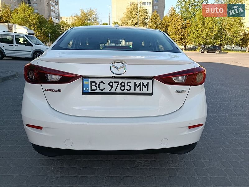 Седан Mazda 3 2014 в Львове