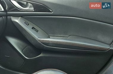 Седан Mazda 3 2014 в Львове