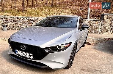Хэтчбек Mazda 3 2022 в Киеве