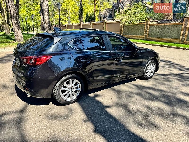 Хэтчбек Mazda 3 2014 в Чернигове
