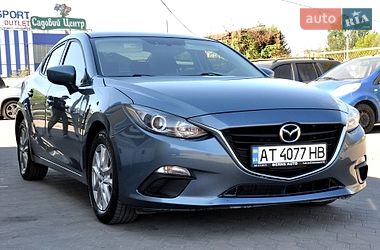 Седан Mazda 3 2016 в Львове