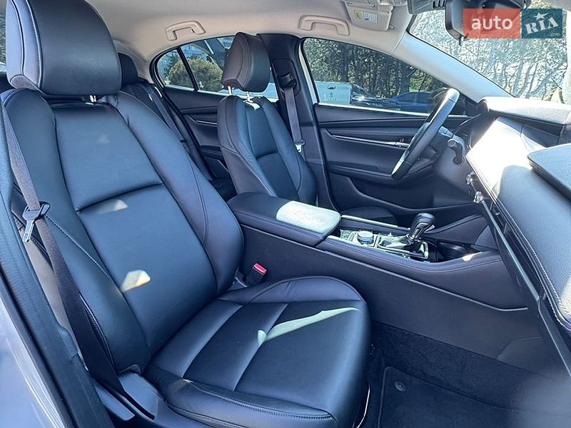 Седан Mazda 3 2025 в Дніпрі