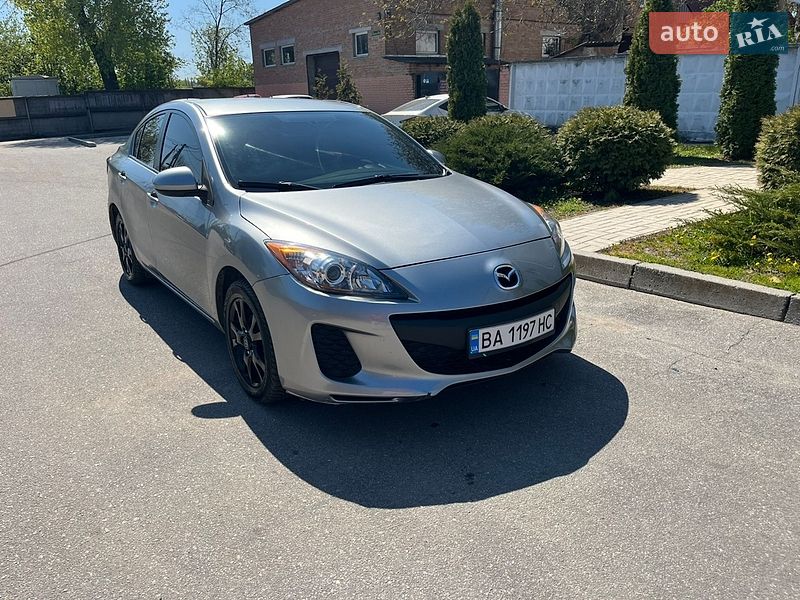 Седан Mazda 3 2012 в Кропивницком