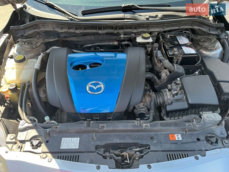 Седан Mazda 3 2012 в Кропивницком