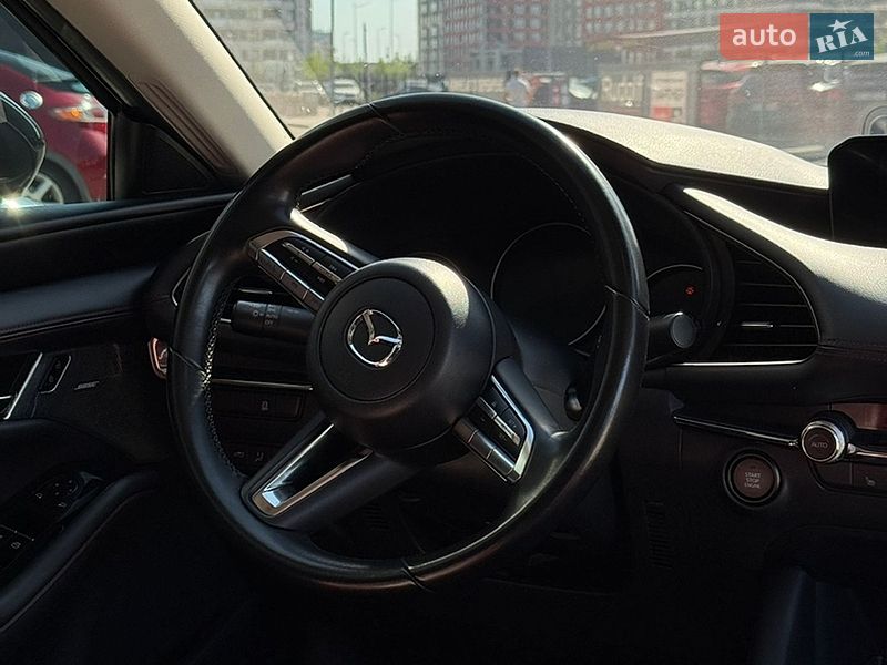 Седан Mazda 3 2021 в Киеве