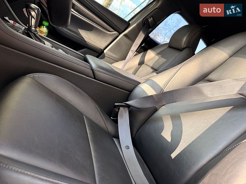 Хэтчбек Mazda 3 2019 в Ахтырке