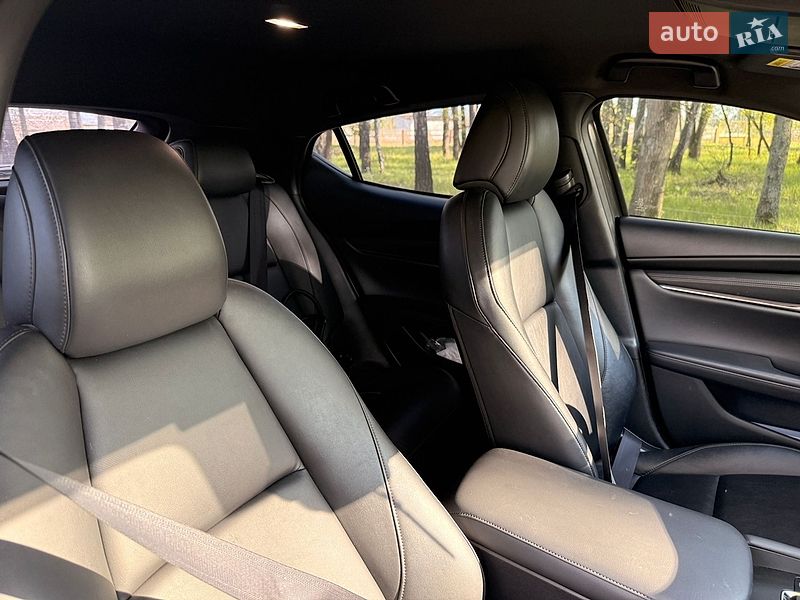 Хэтчбек Mazda 3 2019 в Ахтырке