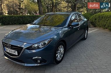 Седан Mazda 3 2016 в Черноморске
