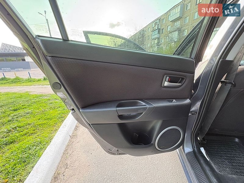 Седан Mazda 3 2007 в Харькове