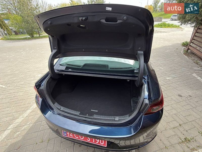 Седан Mazda 3 2023 в Львове
