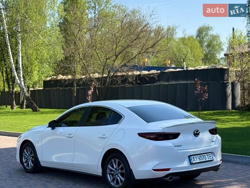 Седан Mazda 3 2020 в Киеве