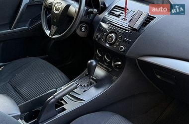 Седан Mazda 3 2012 в Бориславі