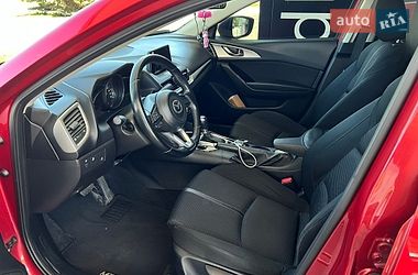 Седан Mazda 3 2017 в Киеве