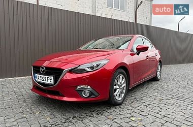 Седан Mazda 3 2016 в Киеве