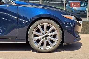 Седан Mazda 3 2019 в Києві