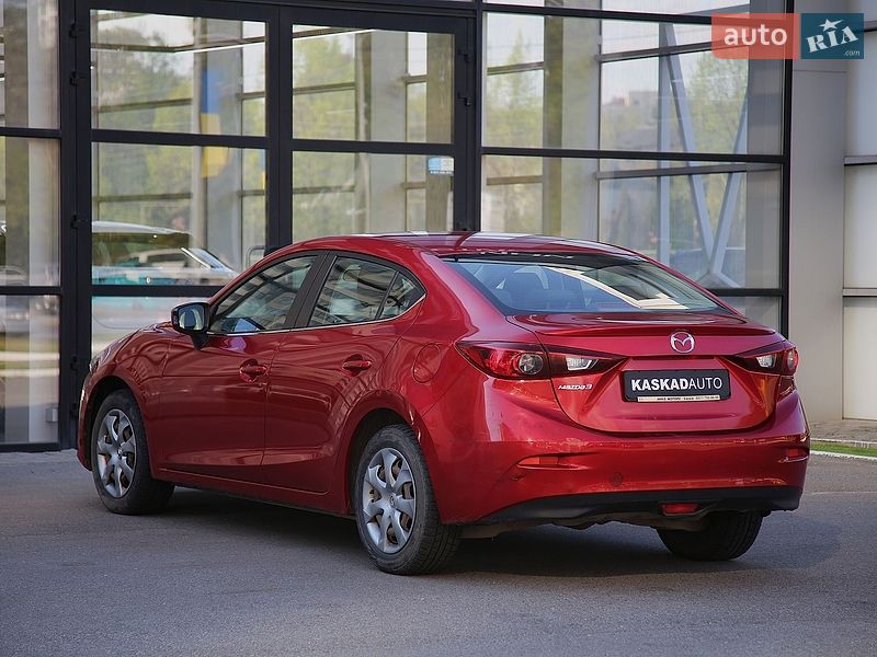 Седан Mazda 3 2015 в Харькове