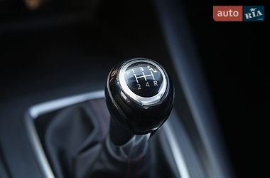 Седан Mazda 3 2015 в Харькове