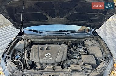 Седан Mazda 3 2016 в Киеве