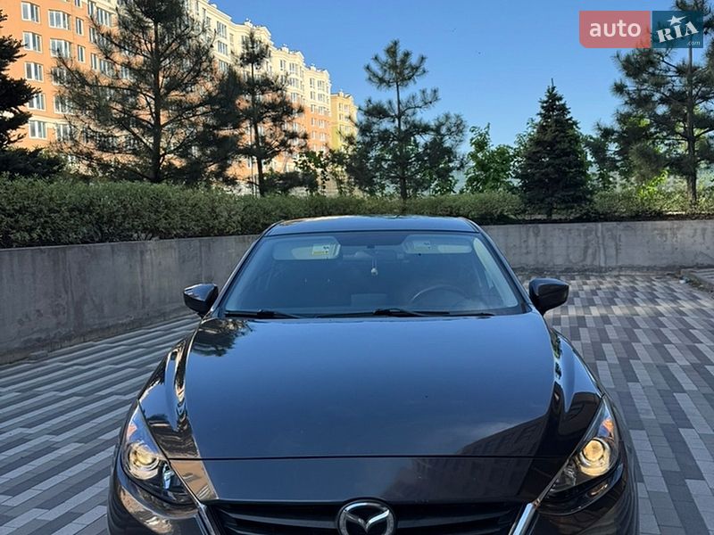 Седан Mazda 3 2016 в Киеве