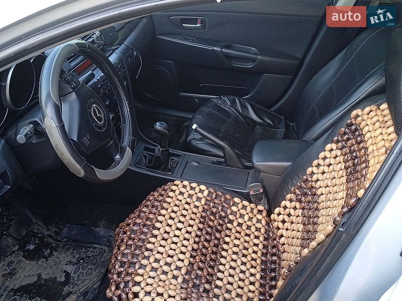 Седан Mazda 3 2005 в Першотравенську