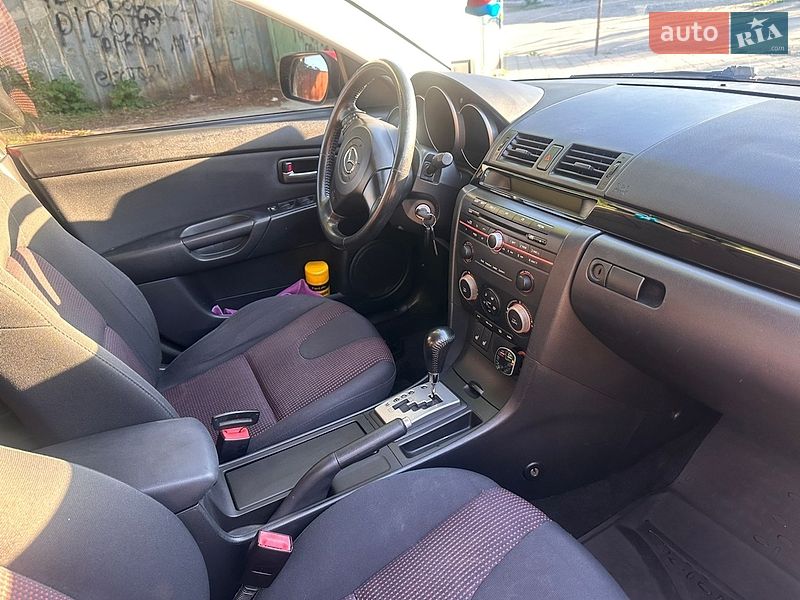 Седан Mazda 3 2005 в Кропивницком