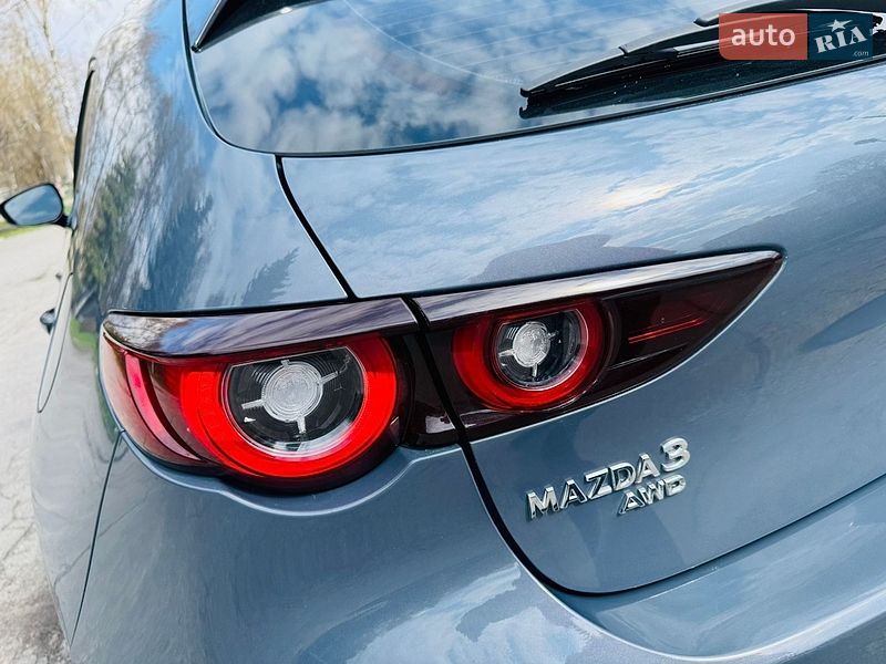 Хэтчбек Mazda 3 2023 в Киеве