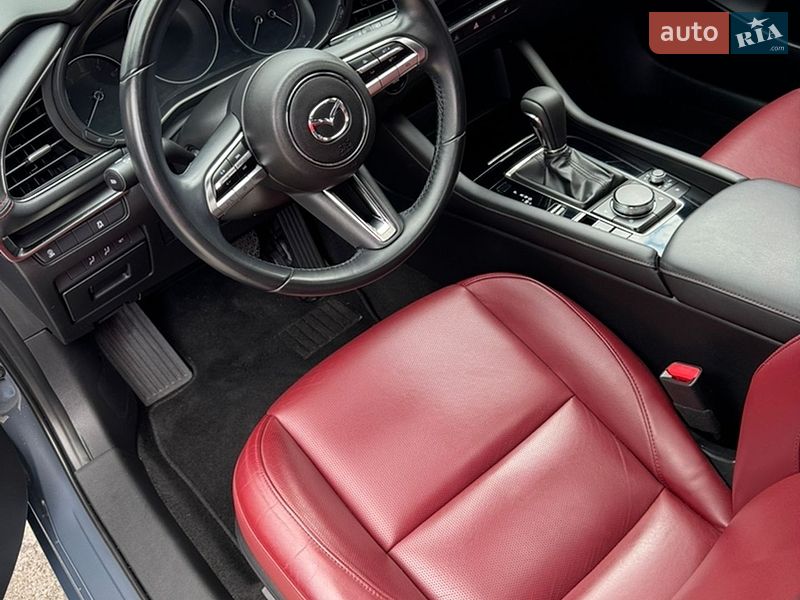 Хэтчбек Mazda 3 2023 в Киеве