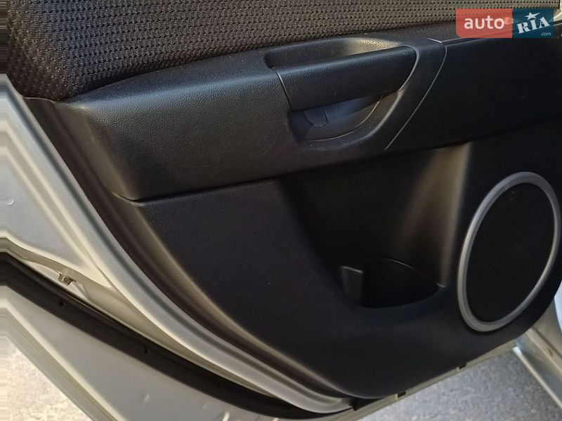 Хетчбек Mazda 3 2008 в Житомирі