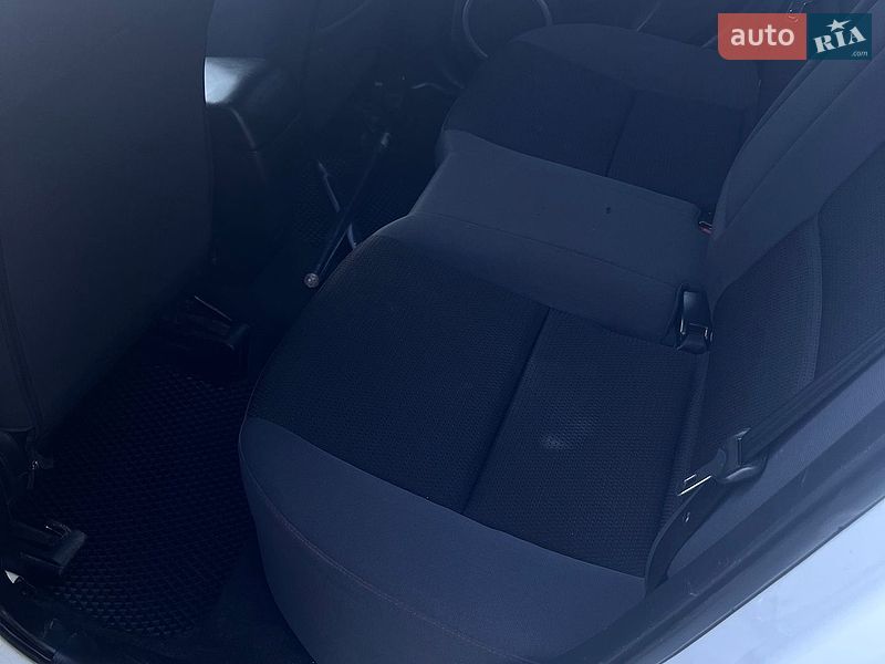 Седан Mazda 3 2008 в Новоселках