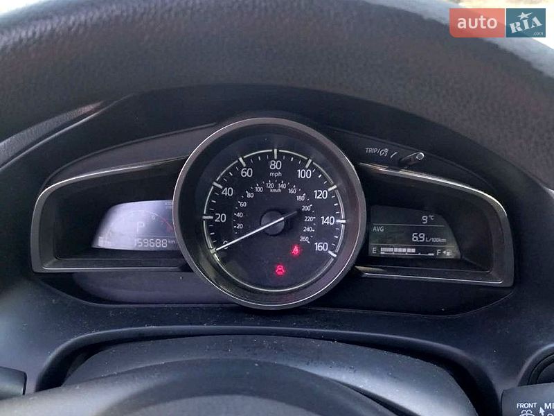 Седан Mazda 3 2016 в Дніпрі
