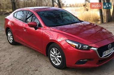 Седан Mazda 3 2016 в Днепре