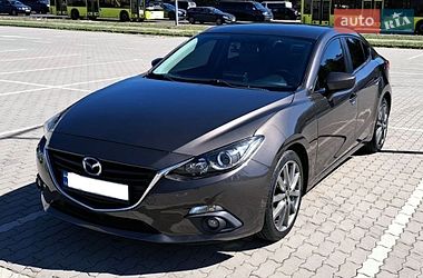 Седан Mazda 3 2015 в Львові