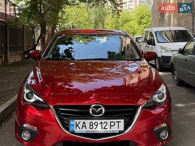 Седан Mazda 3 2015 в Києві