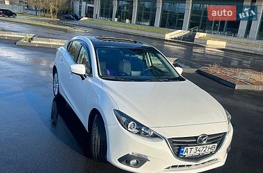 Седан Mazda 3 2014 в Дніпрі