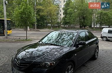 Седан Mazda 3 2004 в Киеве
