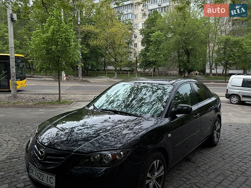 Седан Mazda 3 2004 в Киеве