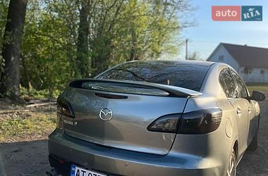 Седан Mazda 3 2011 в Ивано-Франковске