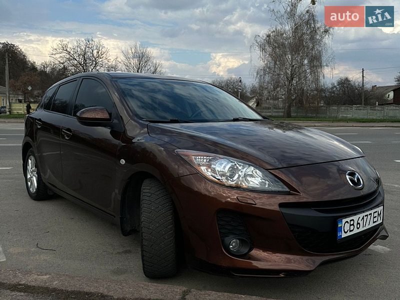 Хэтчбек Mazda 3 2012 в Чернигове