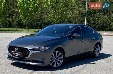 Седан Mazda 3 2022 в Львові