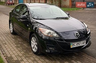 Седан Mazda 3 2010 в Сумах