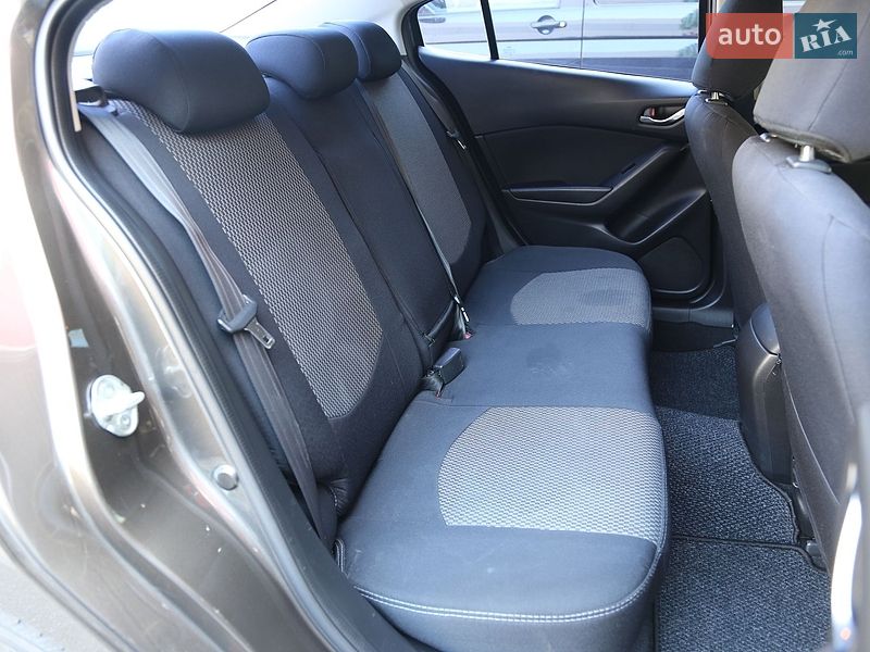 Седан Mazda 3 2014 в Києві