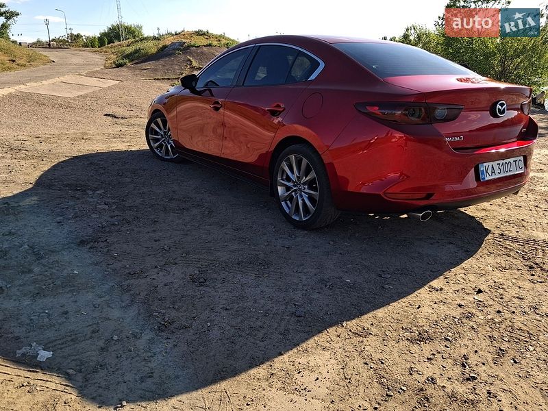 Седан Mazda 3 2021 в Киеве